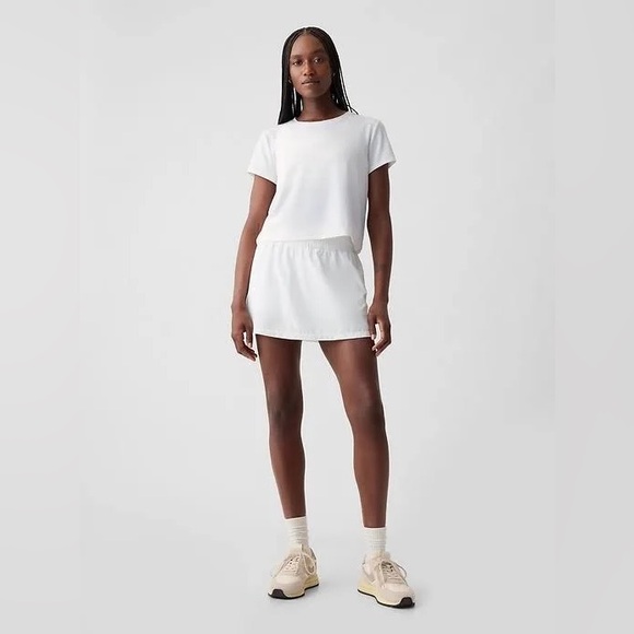 GAP Dresses & Skirts - GapFit Activewear GapFit Sky High Rise Runaround Exercise Skort Size Large White